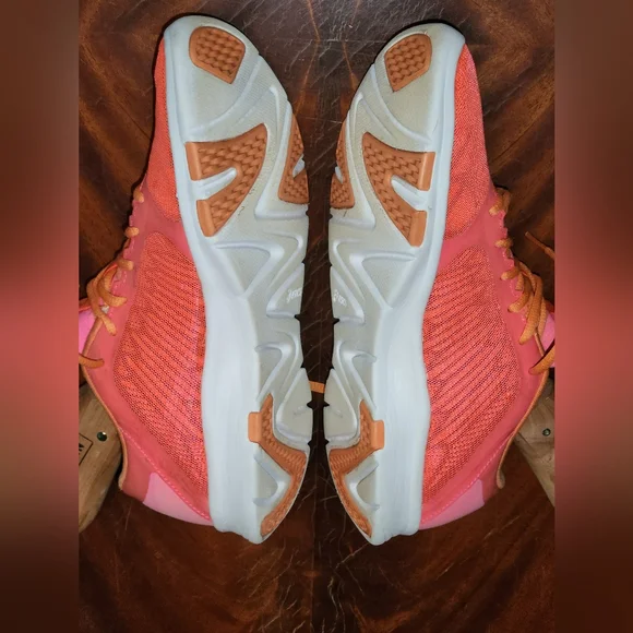 ASICS - F - GEL-FIT TEMPO 3 SHOE Women's Sz 7 - Picture 7 of 9